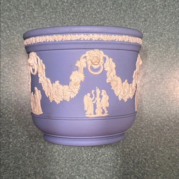 Wedgewood Jasperware vase pot Cachepot 1954 - Picture 2 of 7